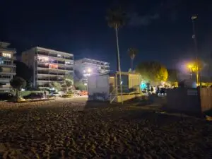 Golfe-Juan de nuit, éclairage publics